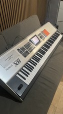 Roland Fantom-X8 Synthesizer