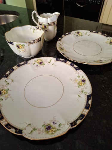 Antique william lowe - antique, longton