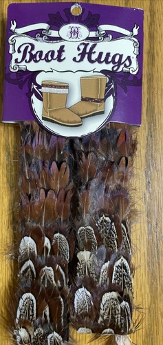 Boot hugs feathers leather - feathers,