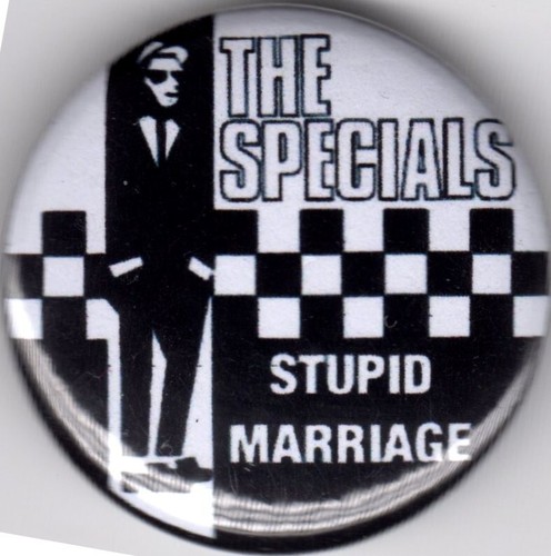 Stupid marriage pin button - pin,