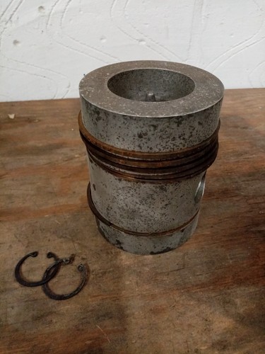 Thornycroft 88l nr6 piston - thornycroft,
