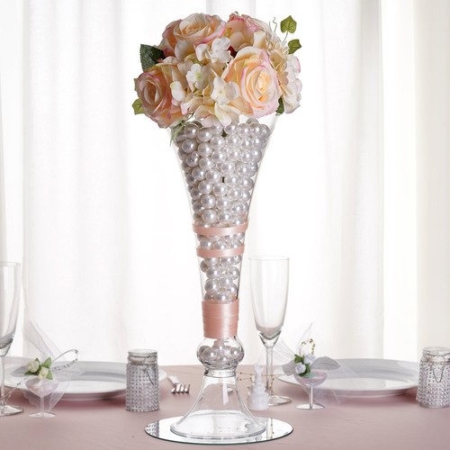 Tall clear glass trumpet - 18",