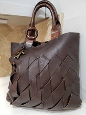 Henry Cuir Beguelin Leather
