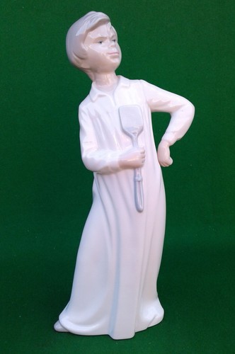 Lladro nao boy - /, with