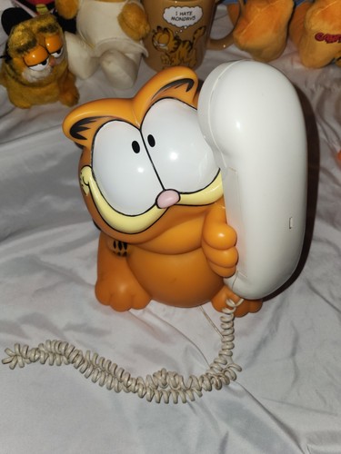 Garfield vintage corded push - garfield,