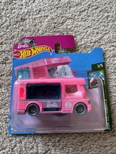 Hot Wheels Barbie Dream Camper