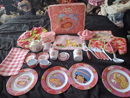 Vintage hachette strawberry - vintage,