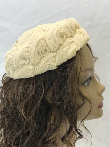 Vtg women hat ivory swirl - vtg,