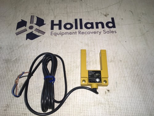 Omron photoelectric switch