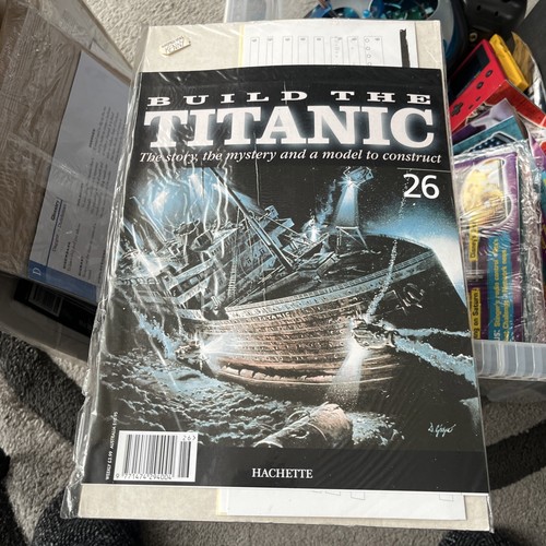 Titanic hachette 200 build - titanic,