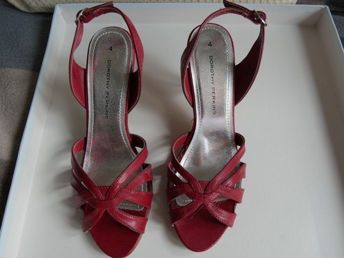 Dorothy perkins size - dorothy,