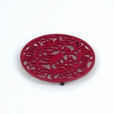 VICTOR Cast Iron Trivet Red