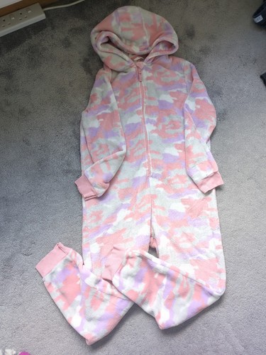 Pink camouflage all in one - camouflage, all-in-one