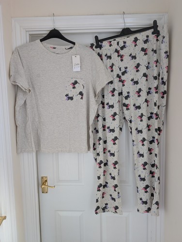 New with tags pretty secrets - pretty,
