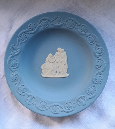 Wedgwood blue jasperware pin - wedgwood,