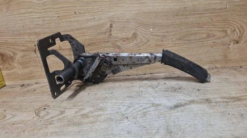 Volvo v50 parking brake - mw,