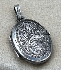 Antique Edwardian 1910s Silver Tone Oval Photo Locket Engraved Scroll Pendant