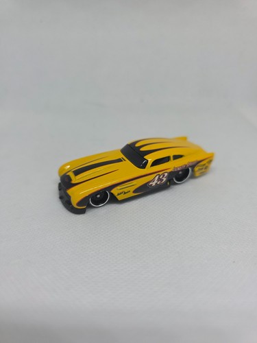 Hot wheels aston - hot, martin