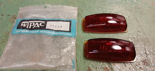 Pair wipac 7367 red glass - pair,