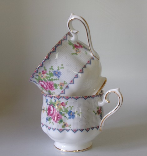 Two royal albert - royal, point