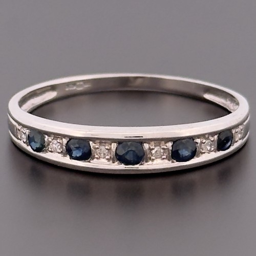 9ct white gold - sapphire, &