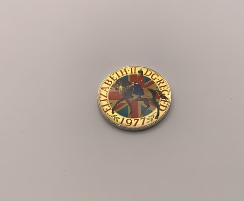 1977 colour enamelled queen - colour,