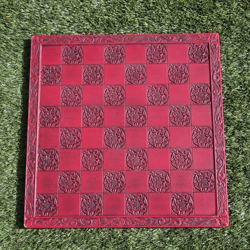 Vintage red resin - 18",