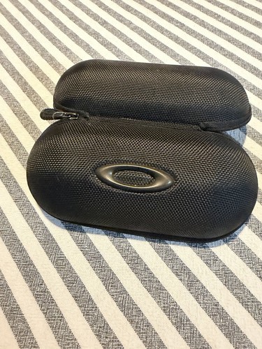 Oakley large soft vault - large,