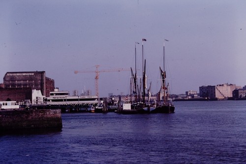 1980 british foreign wharf - 1980,