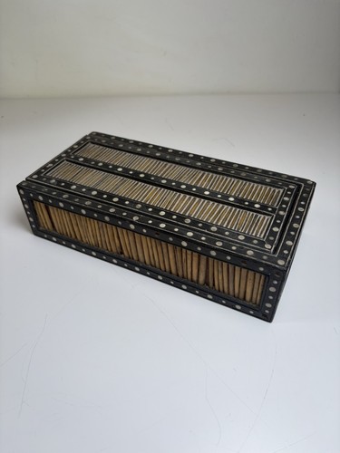 Vintage antique porcupine - -,
