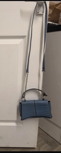 Blue bag - blue, bag.