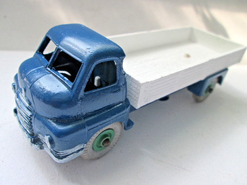 Dinky toys 522 - dinky,