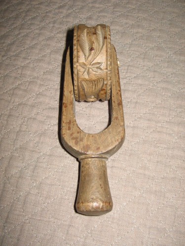 Antique primitive wooden - primitive,