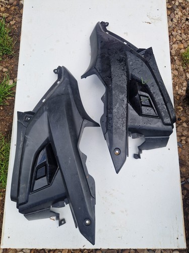 Yamaha aerox seat side - 50,