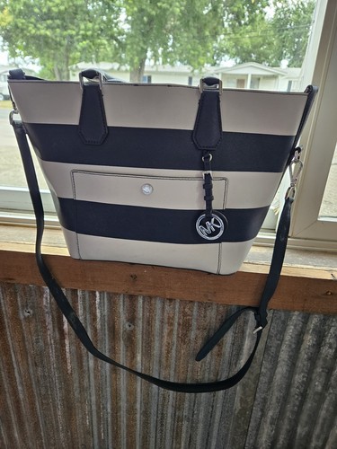Michael kors tote - michael,