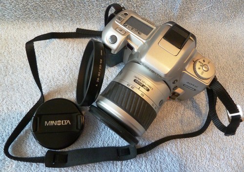 Minolta dynax 404si 35mm - minolta,