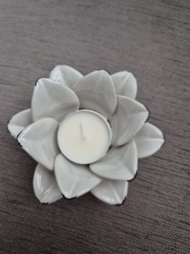 Small lotus flower tea light - tea,