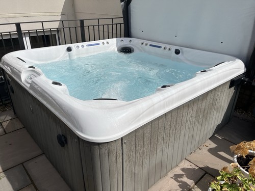 Hot tub blue - hot, 5