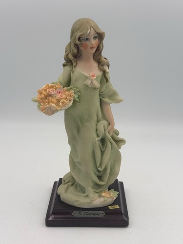 Armani italy figurine lady - g.,
