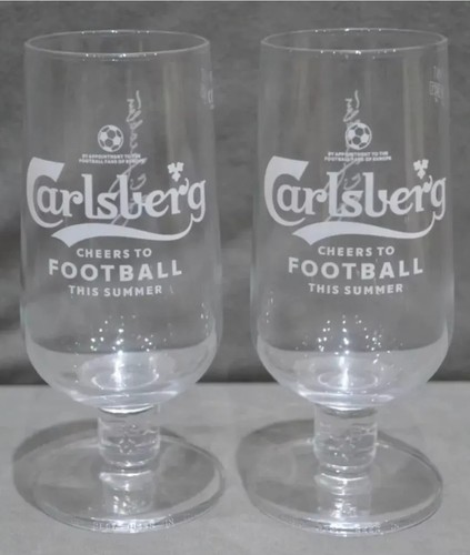 Carlsberg pint glasses - x,