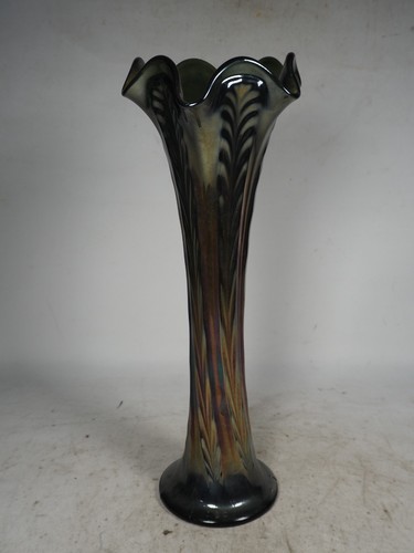 Iridescent carnival glass vase - iridescent,