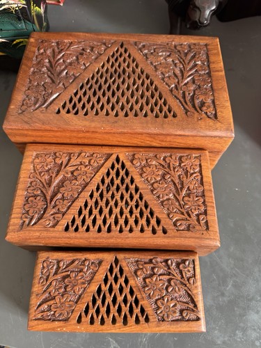 Hand carved wooden trinket - wooden,
