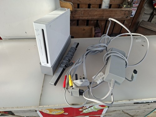 Nintendo wii white - wii,