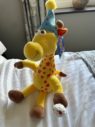Toysrus giraffe soft toy plush - toysrus,