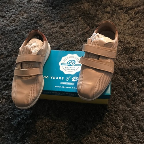 Shoes wider fitting - db,