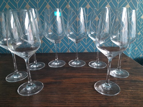 Red white wine glasses vivo - &,