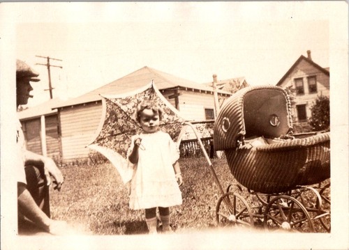 Vintage 1920s photograph child - vintage,