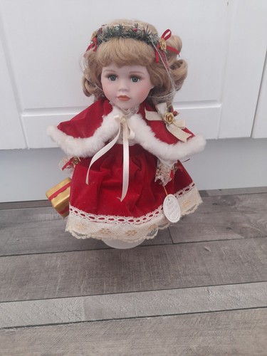 Vintage holly porcelain - vintage,