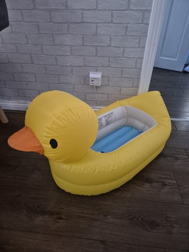 Munchkin inflatable duck tub - munchkin,
