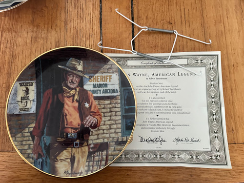 John wayne collector plate - john,